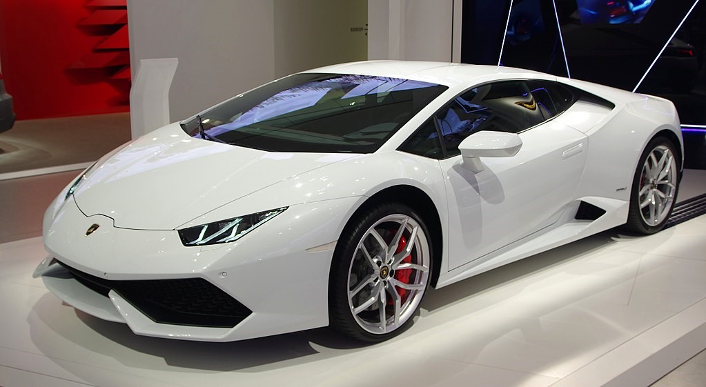 Another notable model from Lamborghini’s recent history is Huracan, which was first introduced in 2014. 